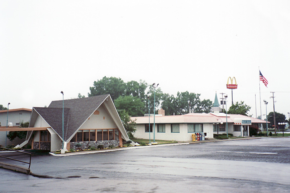 Howard Johnsons Restaurant - Bay City - 6295 Westside Saginaw Rd 6 - From Highway Host Dot Org